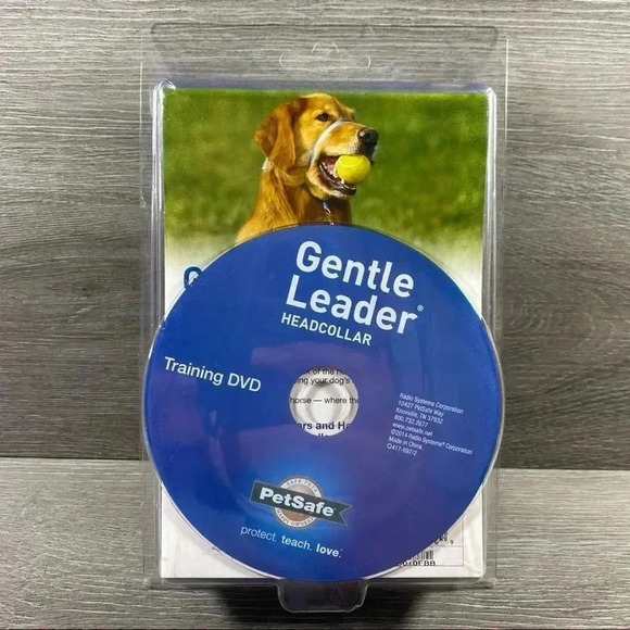 Gentle Leader Dog Leash for Medium Size Dog Royal Blue NIB NWT W/ Training DVD - Picture 2 of 2